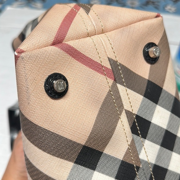 Burberry bag - Picture 6 of 14